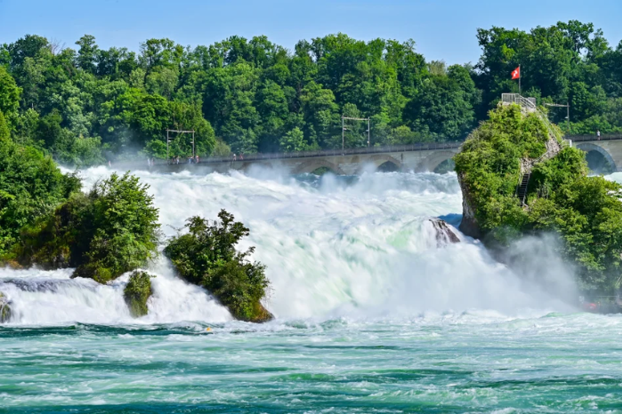 萊茵河瀑布～歐洲最大瀑布