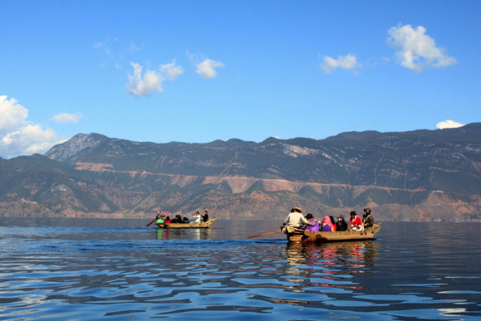 瀘沽湖【瀘沽湖風景區景觀臺-摩梭人家訪-篝火晚會】 (2)