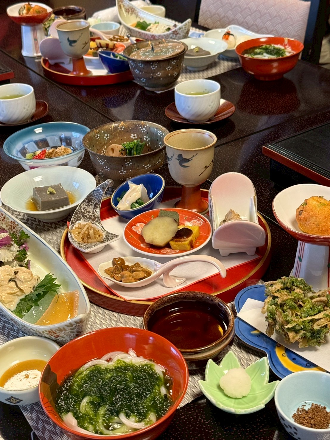 LINE_ALBUM_331-41_250408_1