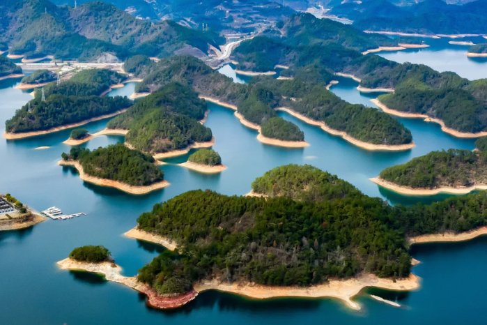 搭船遊【千島湖風景區】 (5A 景區) +【梅峰觀島 (含纜車上下)】