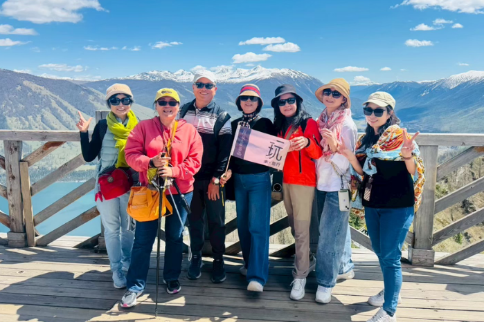 1.喀納斯 (神祕湖怪、瑞士風光) (10)