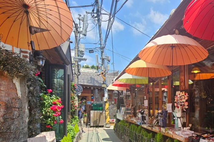 6.益善洞韓屋村+益善洞柿花堂咖啡廳 (每人一杯飲品)