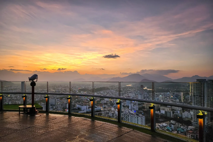 芽莊【Skylight 無敵海景下午茶】