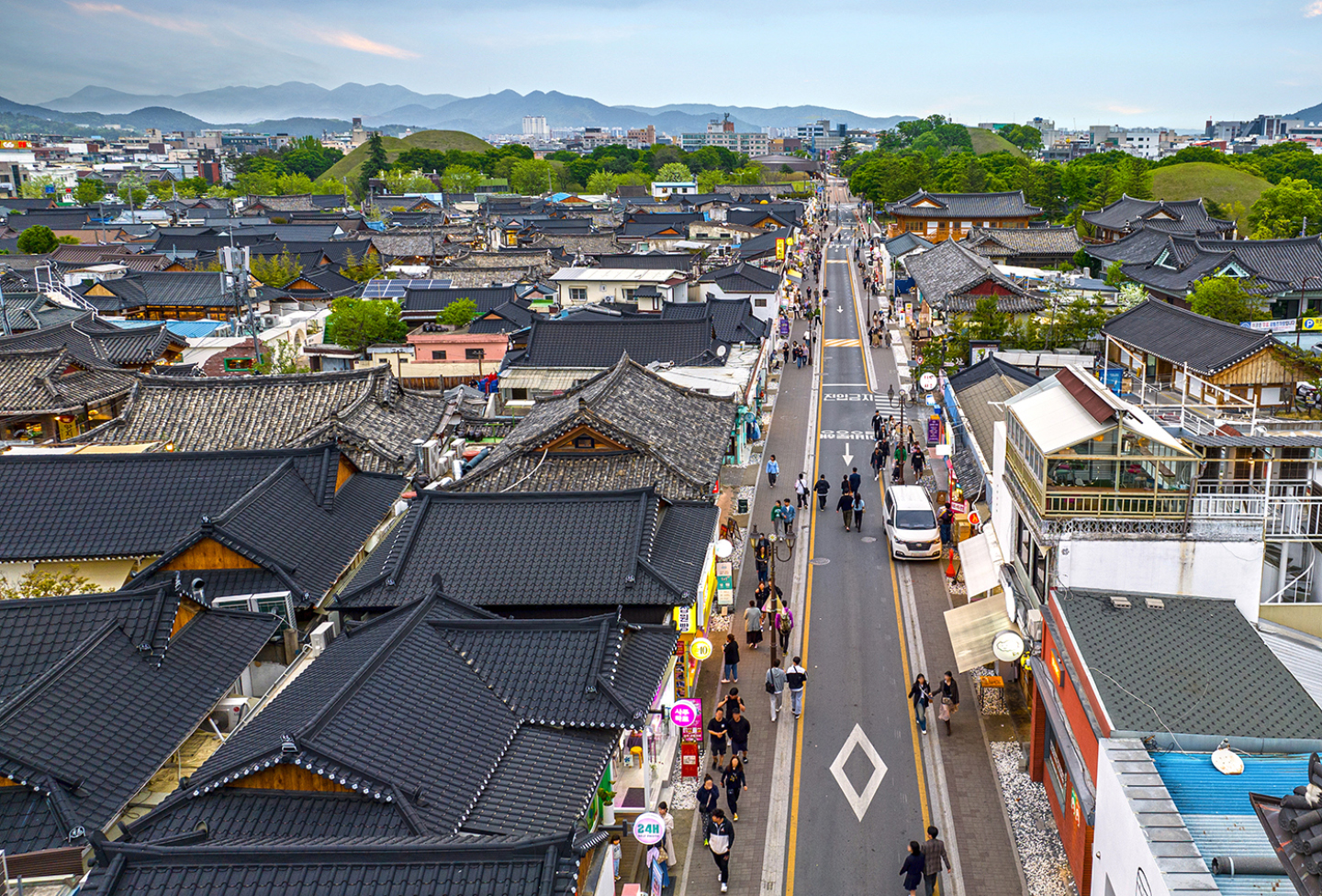 校村韓屋村